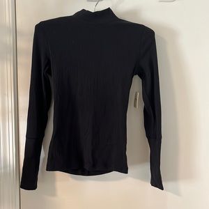 Black long sleeve short. Stretchy- new